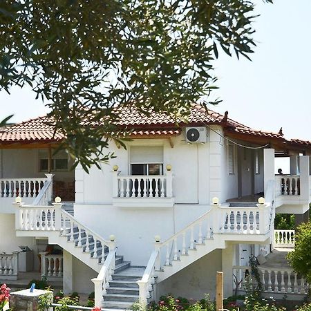 Helen Apartments Lukovë エクステリア 写真