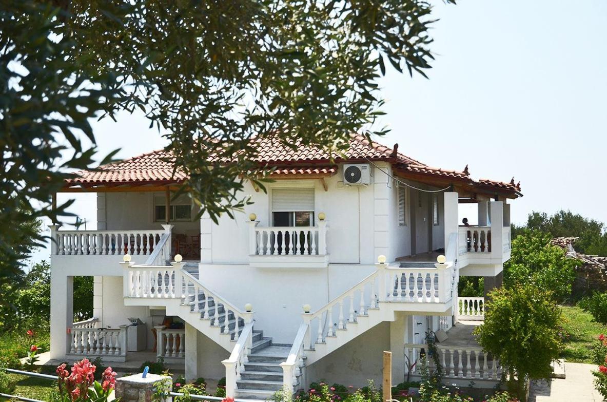 Helen Apartments Lukovë エクステリア 写真